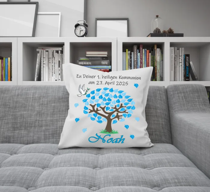 Personalisiertes Kommunion Kissen mit Namen Baum Blau – Bild 6