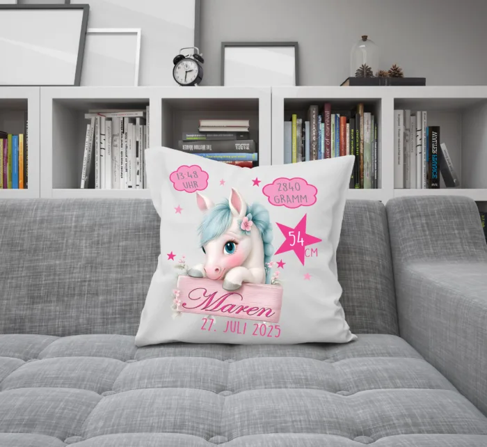 Personalisierbares Kissen zur Geburt, mit Namen und Geburtsdaten für Jungen und Mädchen mit Pferd 40x40cm – Bild 3