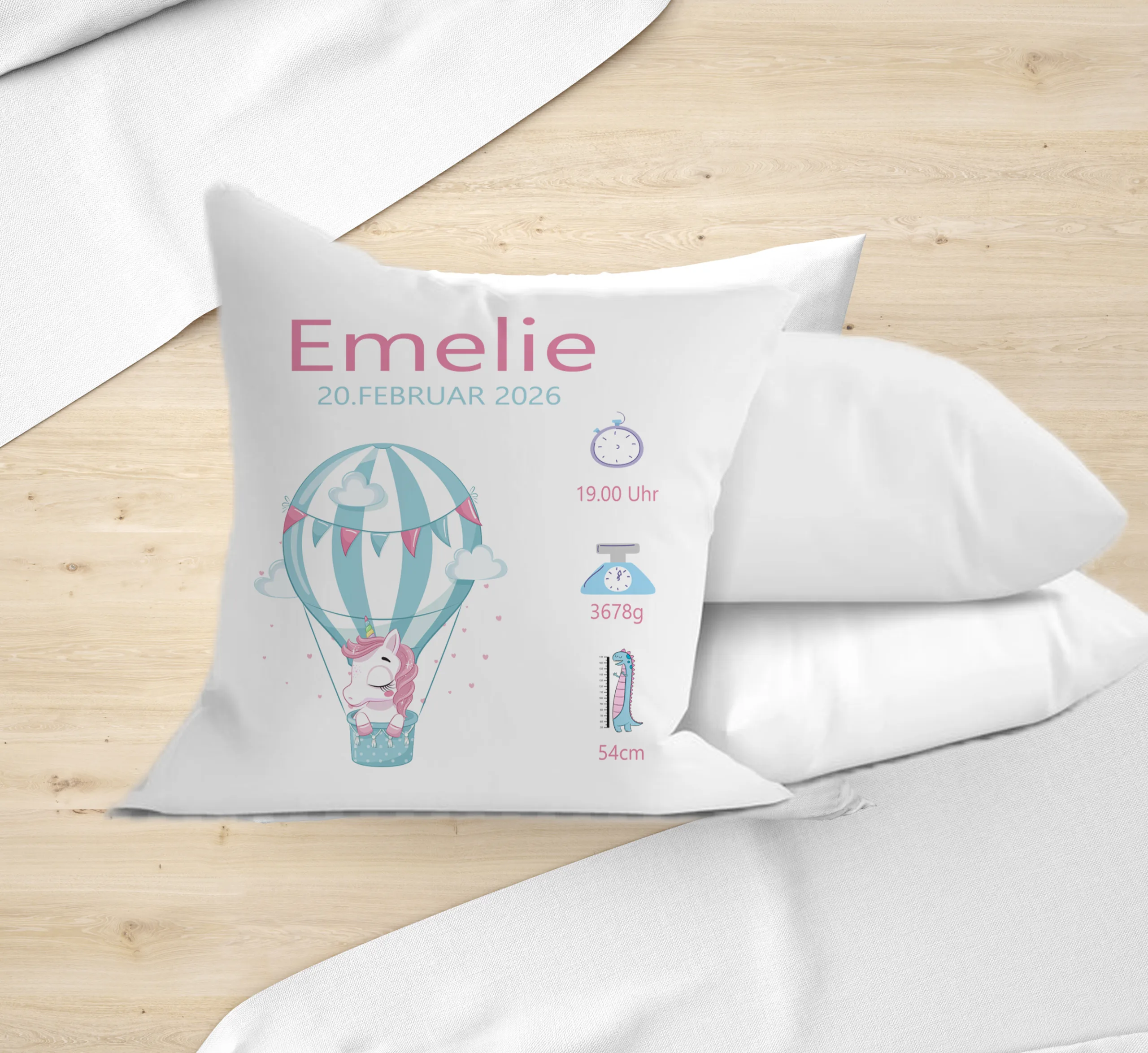 Personalisiertes Kissen zur Geburt Einhorn im Ballon – Bild 3