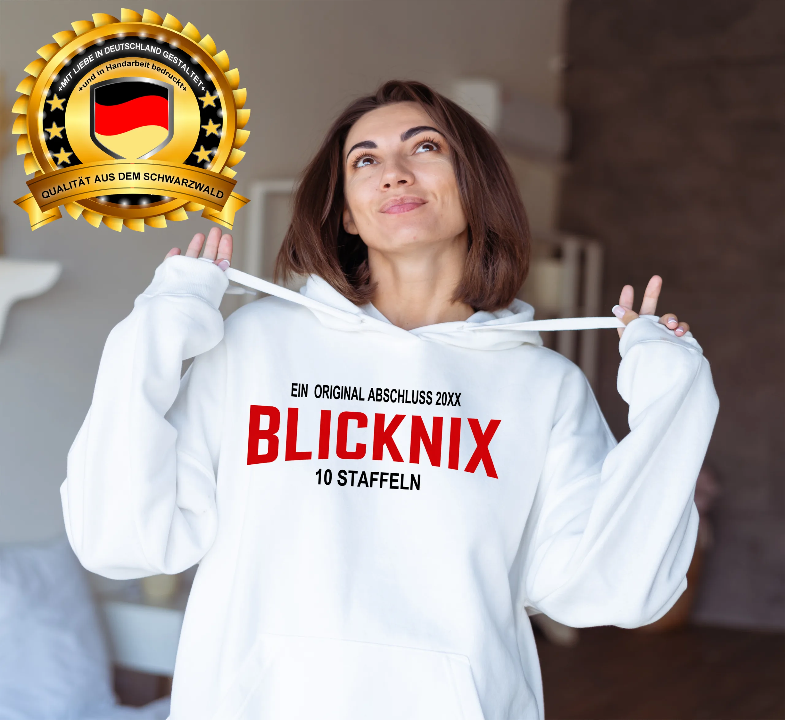 Abschluss Hoodie Blicknix– Cooler Abi Pullover mit AK Logo – Abschlussklasse – Unisex Kapuzenpullover Schulabschluss Hoodie mit Print – Bild 2