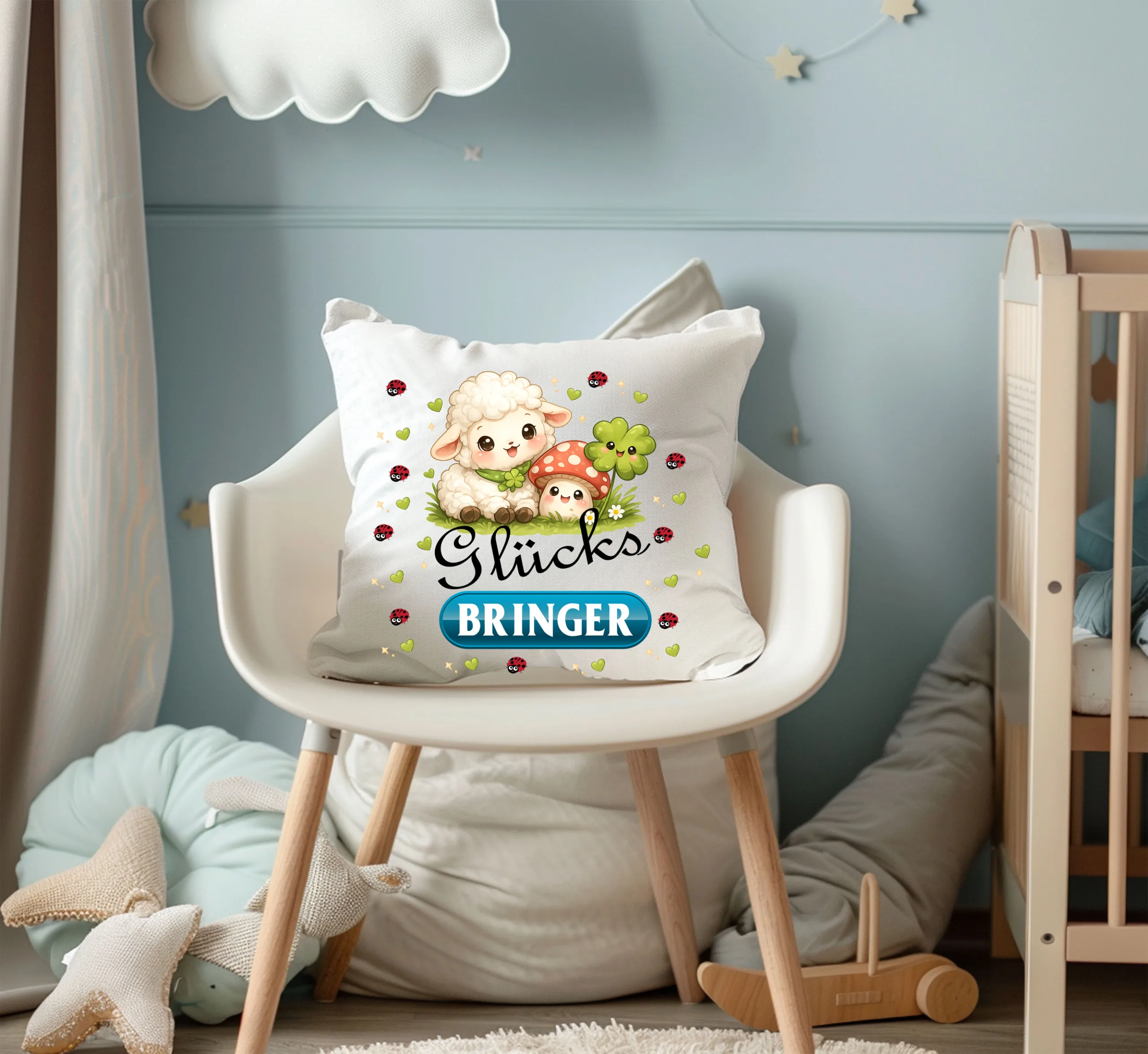 Glücksbringer Kissen mit Schaf, Pilz und Kleeblatt | Süßes Dekokissen, Geschenkidee – Bild 3
