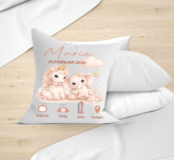 Personalisiertes Geburtskissen Mit Einhorn Und Elefantauf Einer Treppe Liebevolles Babygeschenk Zur Geburt Personalisiertes Geburtskissen Mit Einhorn Und Elefantauf Einer Treppe Liebevolles Babygeschenk Zur Geburt