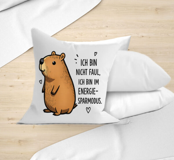Deko Kissen Mit Schoenem Spruch Und Capybara Ich Bin Nicht Faul Ich Bin Im Energiesparmodus Auf Dem Sofa Bild_zimmer_sofa Deko Kissen Mit Schoenem Spruch Und Capybara Ich Bin Nicht Faul Ich Bin Im Energiesparmodus Auf Dem Sofa Bild_zimmer_sofa
