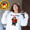 Frau Mit Einem Coolen Schoener Zeitlosen Hoodie Mit Coolem Druck Ho Ho Homie Frau Mit Einem Coolen Schoener Zeitlosen Hoodie Mit Coolem Druck Ho Ho Homie